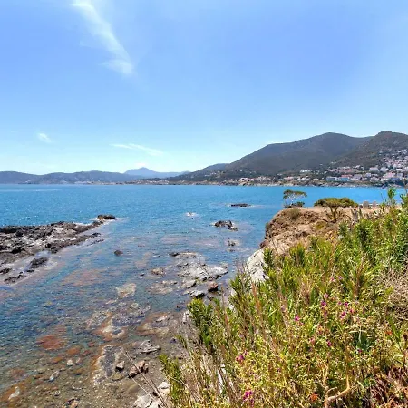 Holiday La Falconera Holiday home Llanca